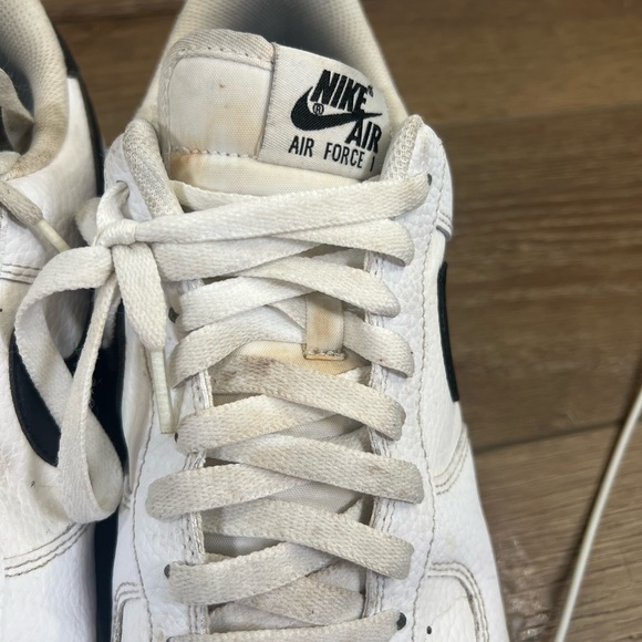 Mens Nike White & Black Air Force 1 - Picture 3 of 9
